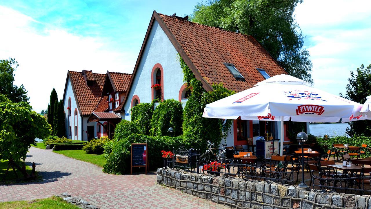 Отель Tawerna Kaper Илава Экстерьер фото